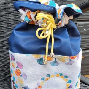Pochon artisanal en simili cuir bleu et tissu floral